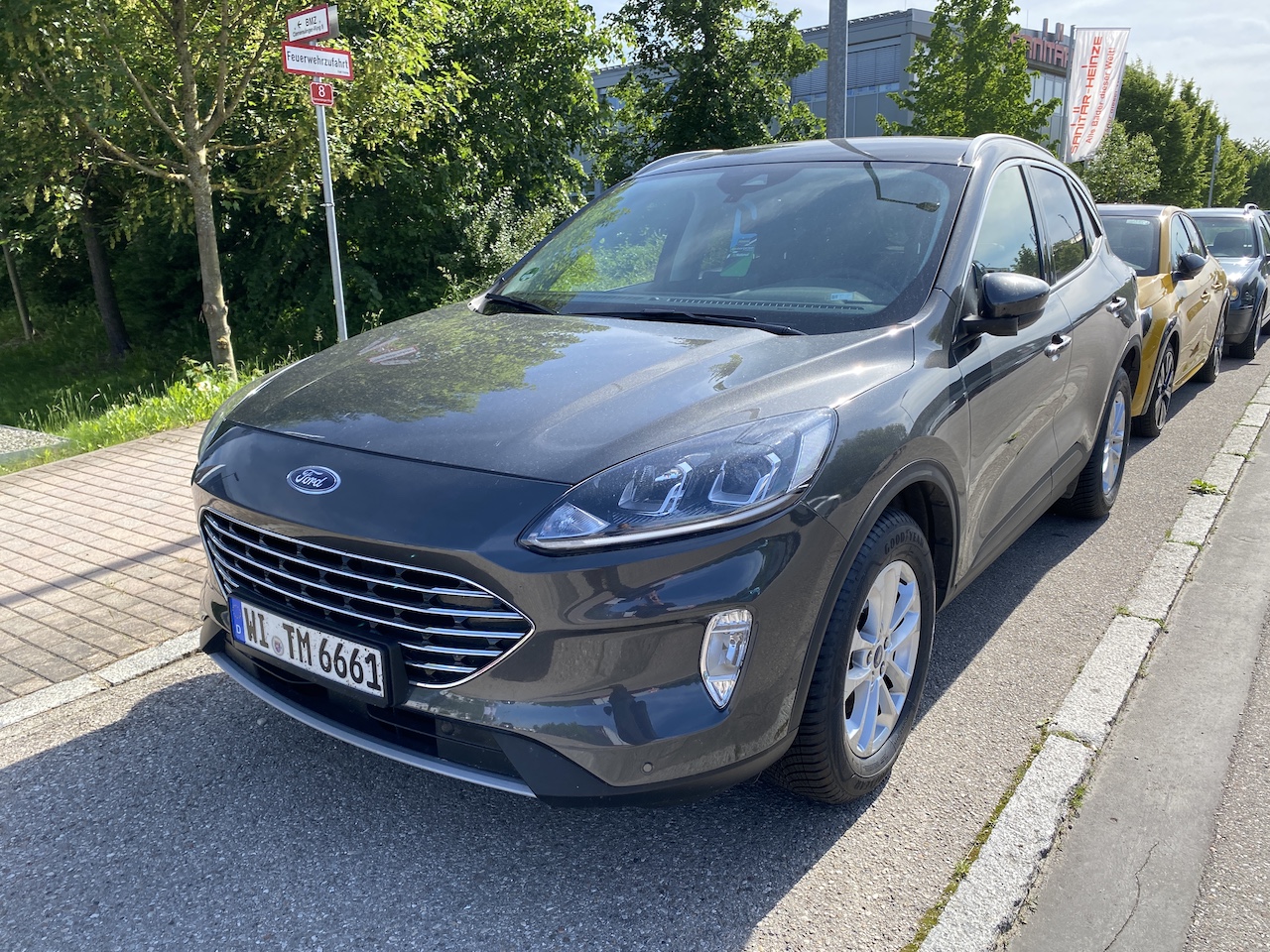 Enterprise_Ford Kuga.JPG