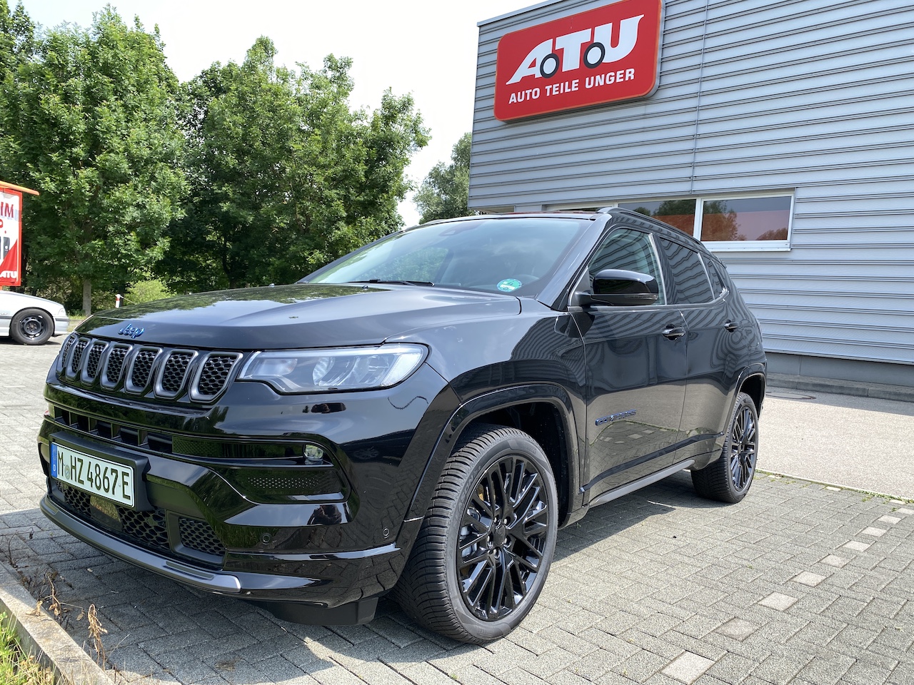 JEEP_Hertz_01.JPG
