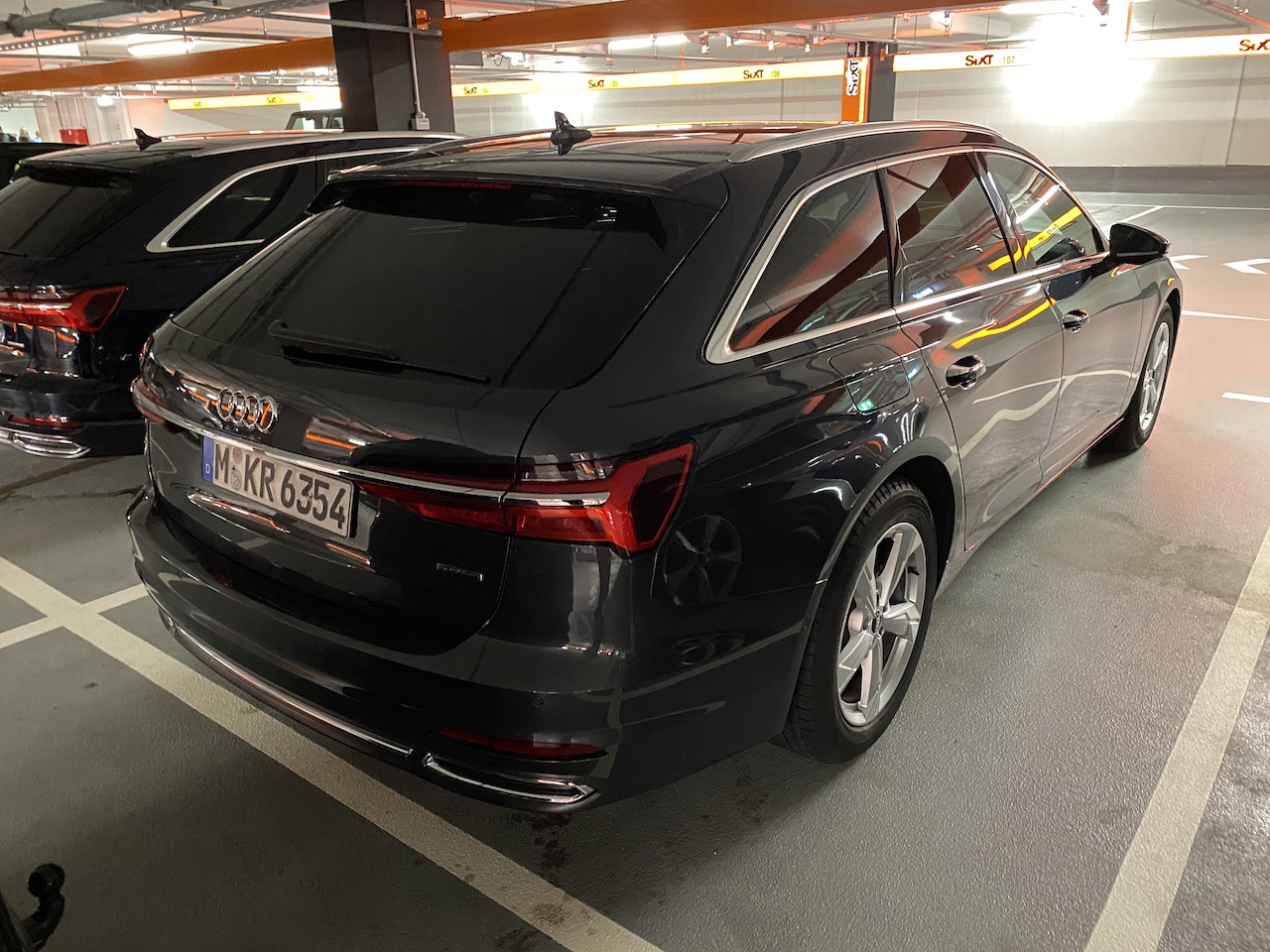 Audi A6 Avant.JPG