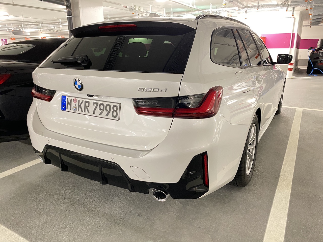 BMW 320dT LCI_02_Sixt.JPG