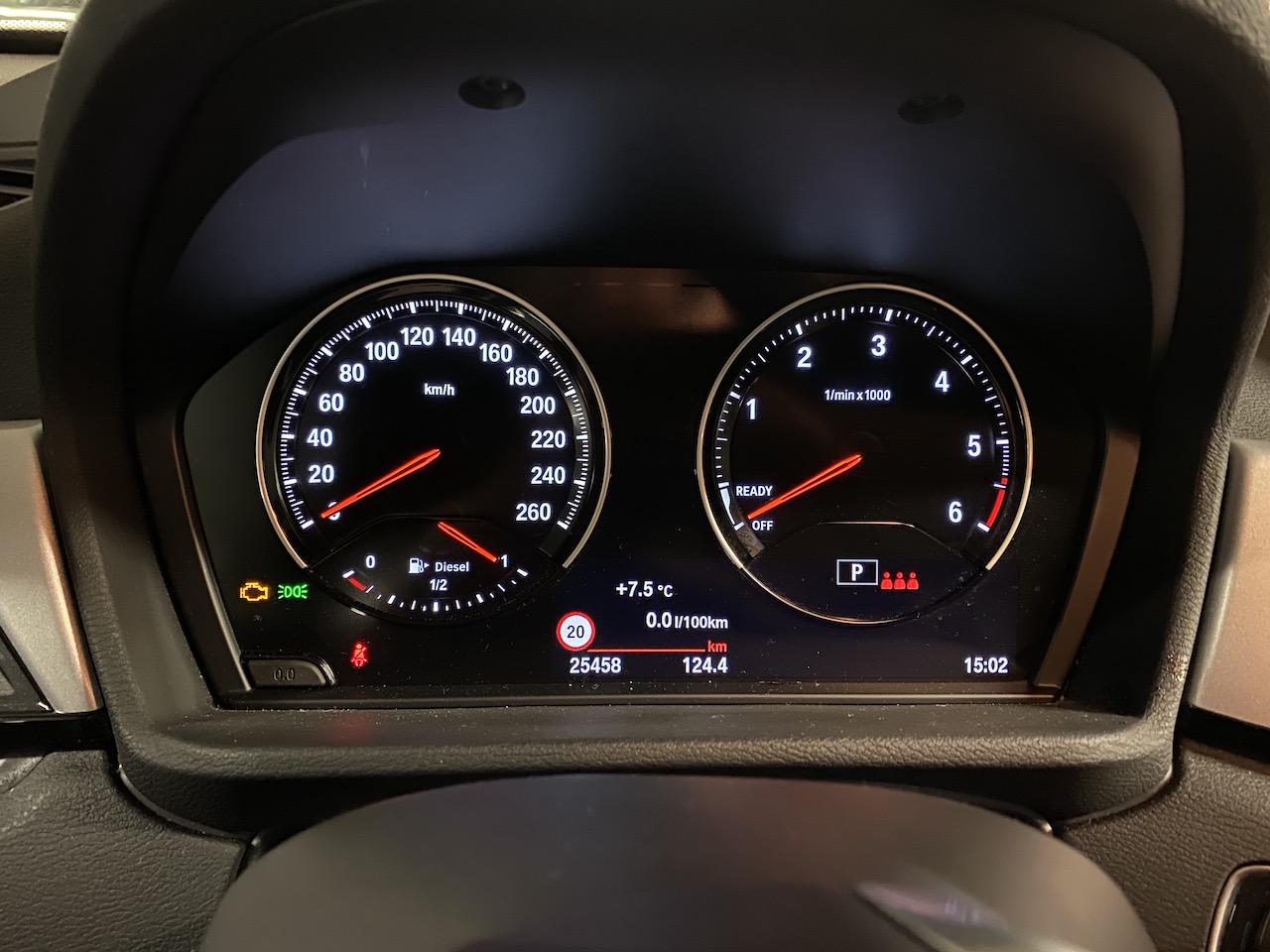 BMW X1 Tacho.JPG