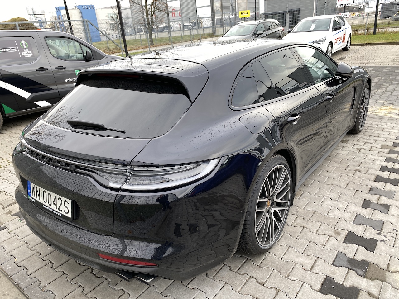 Enterprise_Porsche_003.JPG