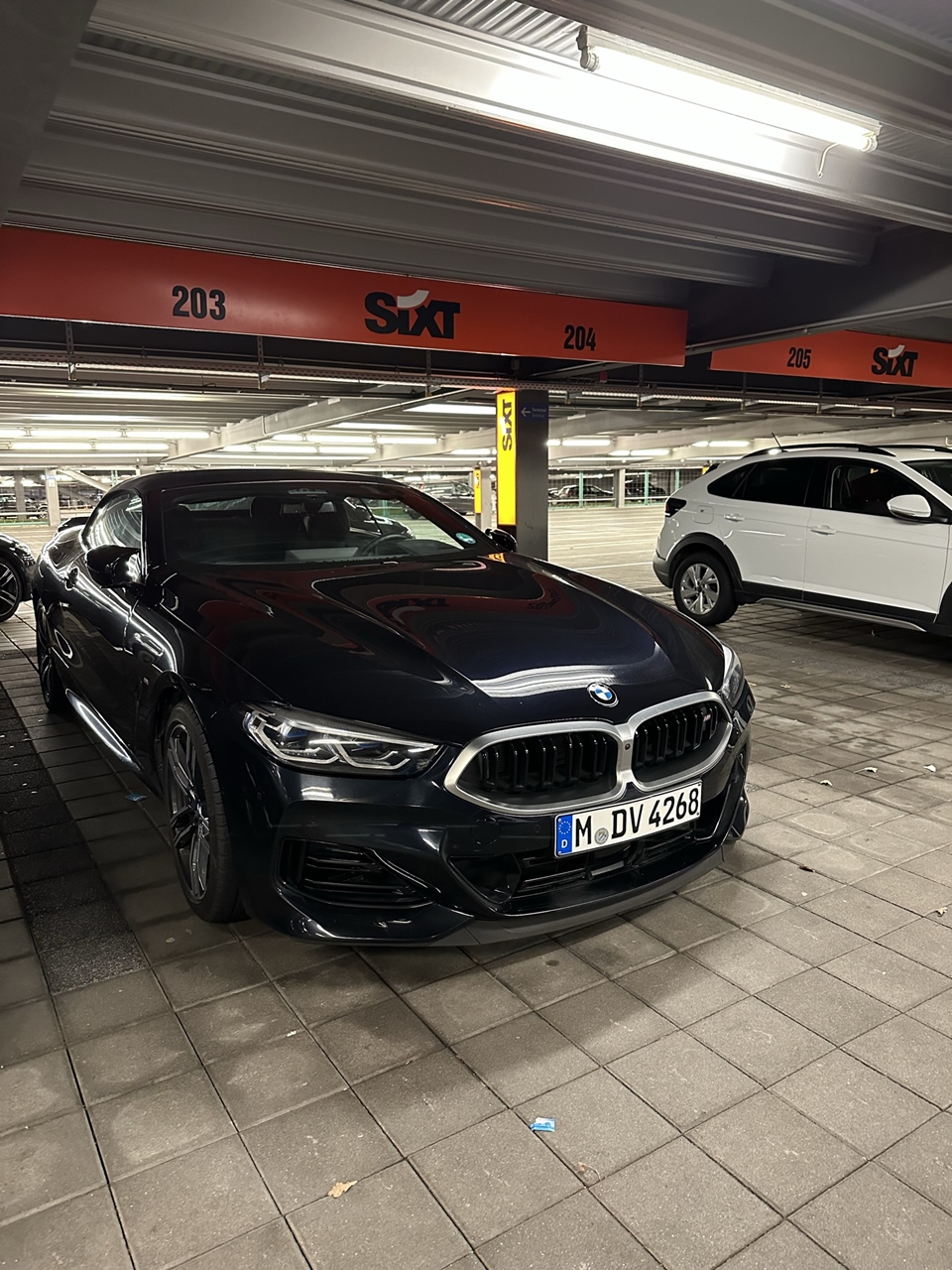 BMW M850i