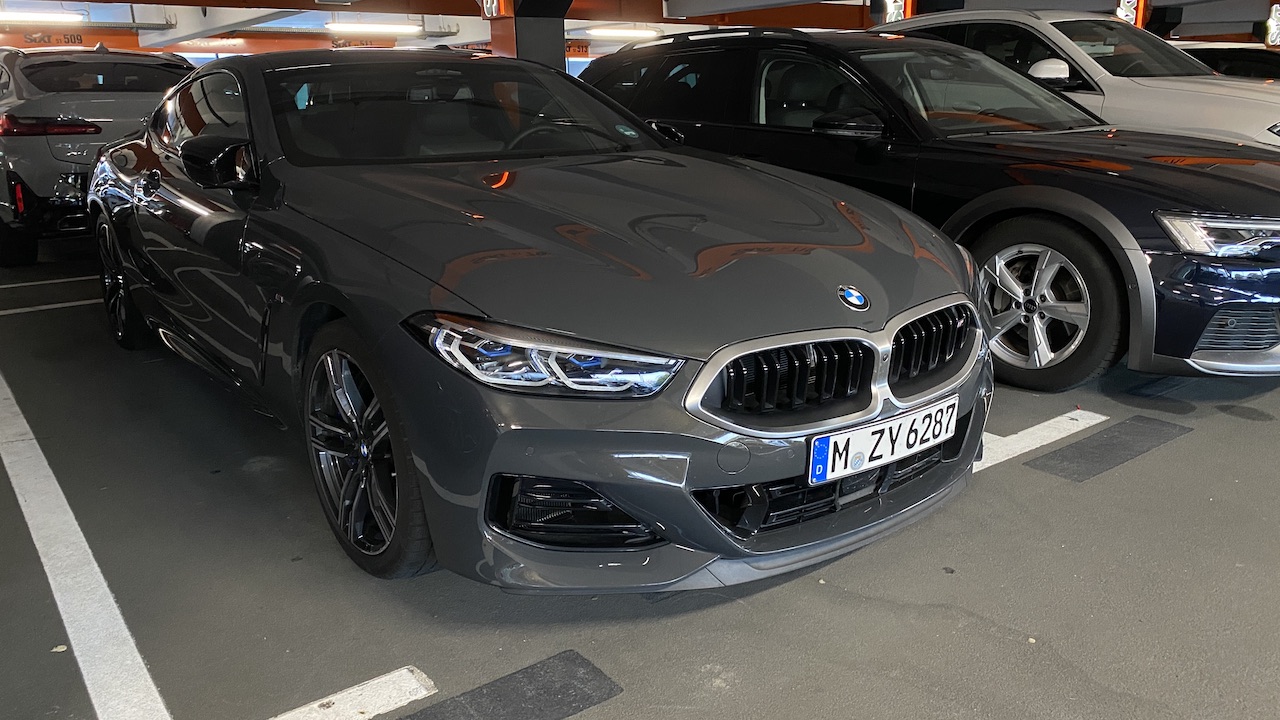 BMW M850i.jpg