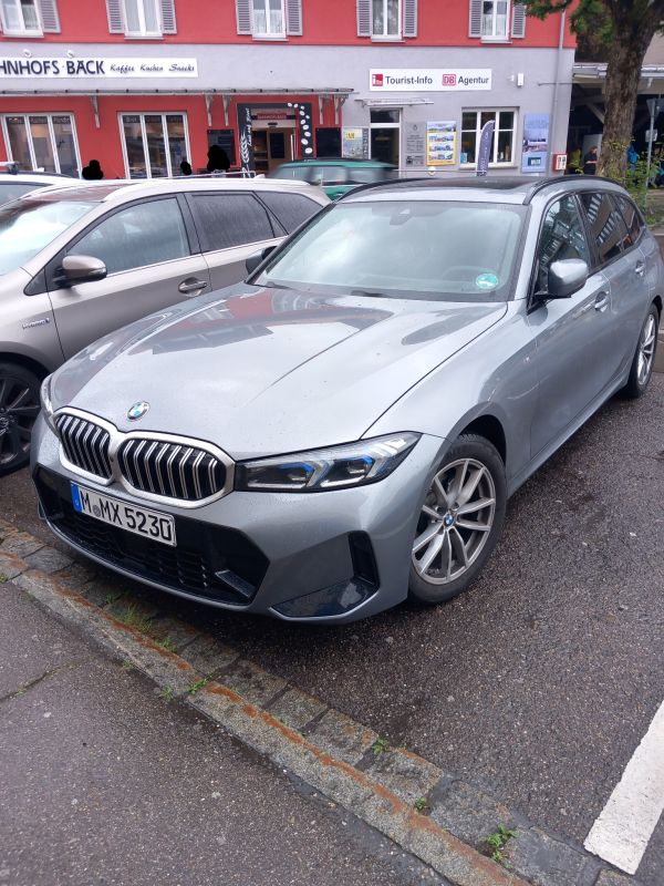 BMW 320 i.jpg