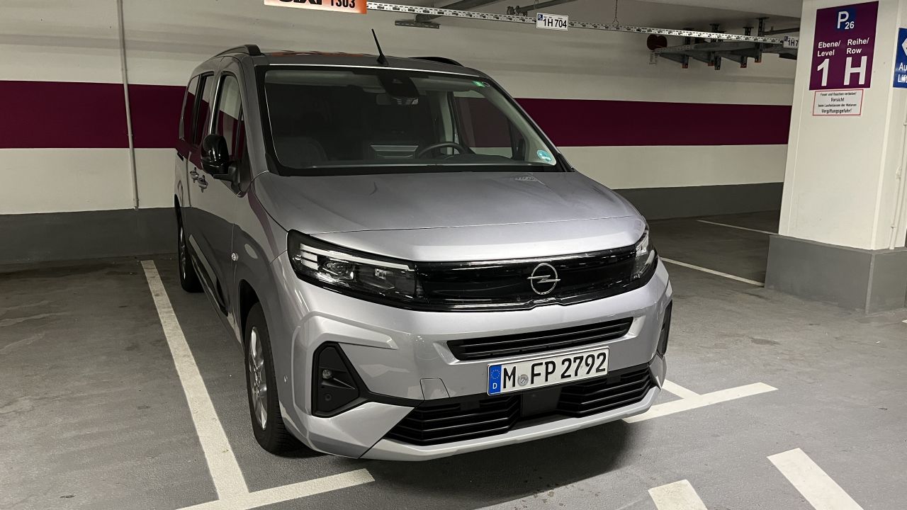 SIXT_017.jpg