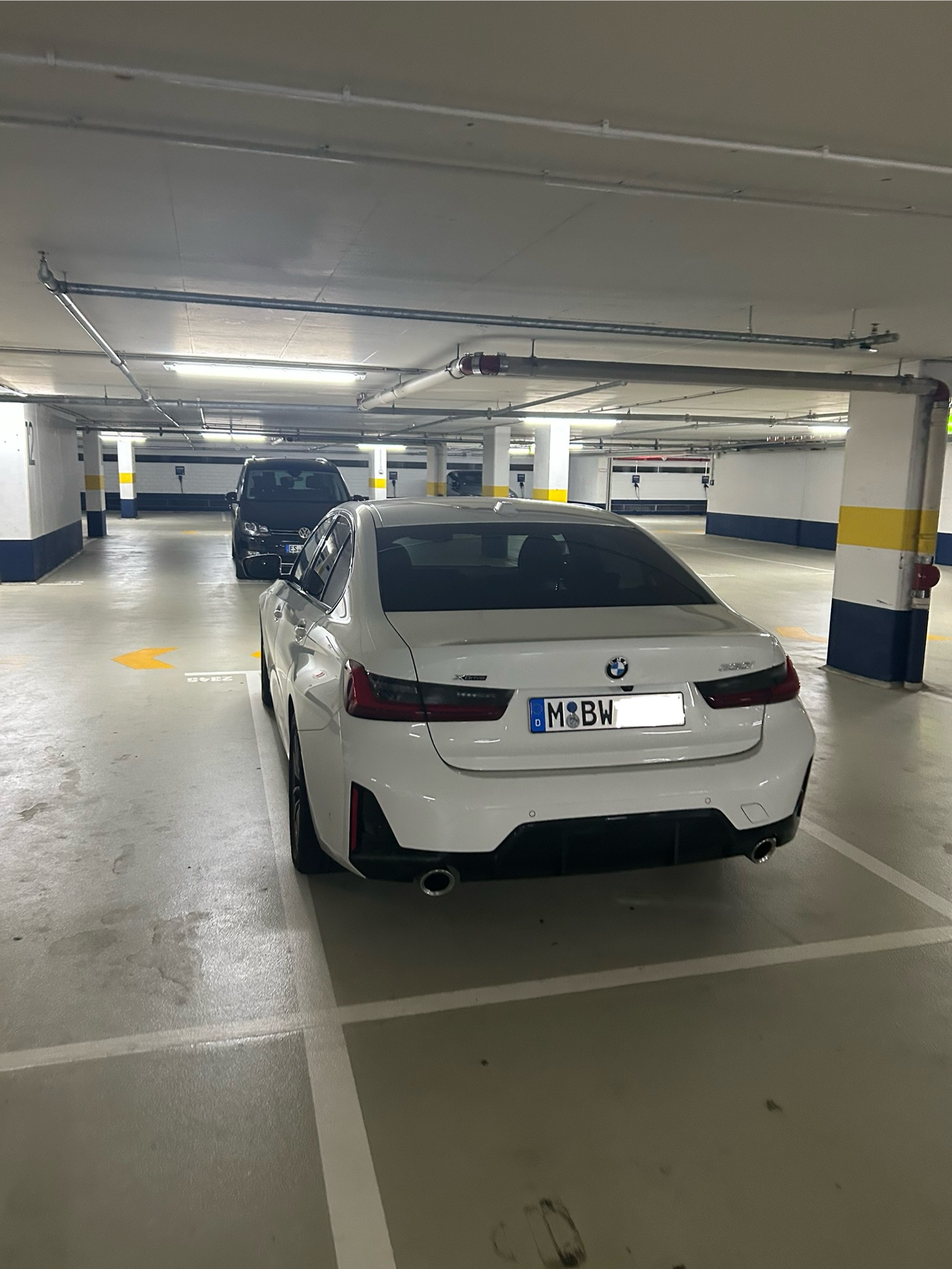 330i xDrive