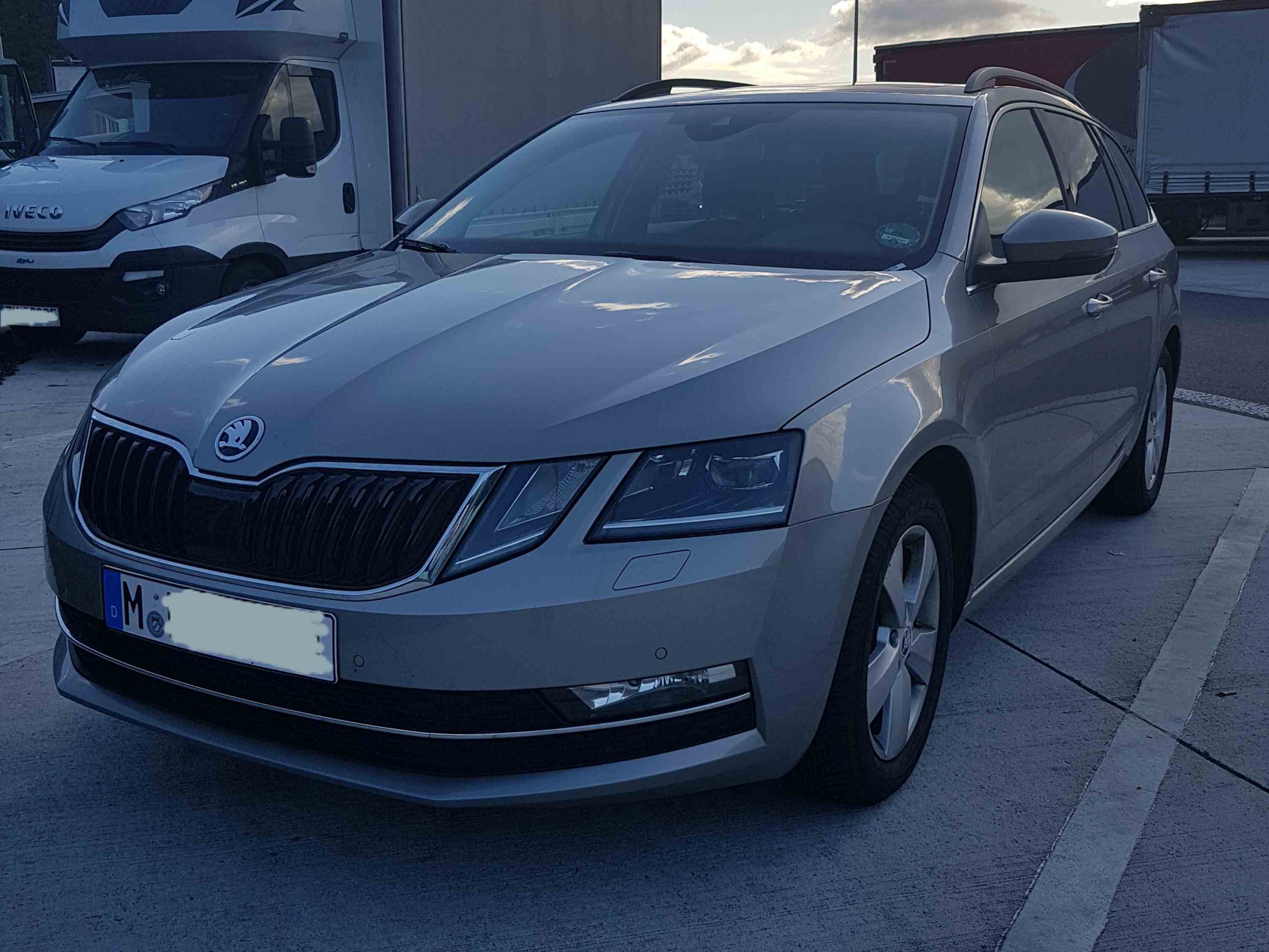skoda vorne.jpg
