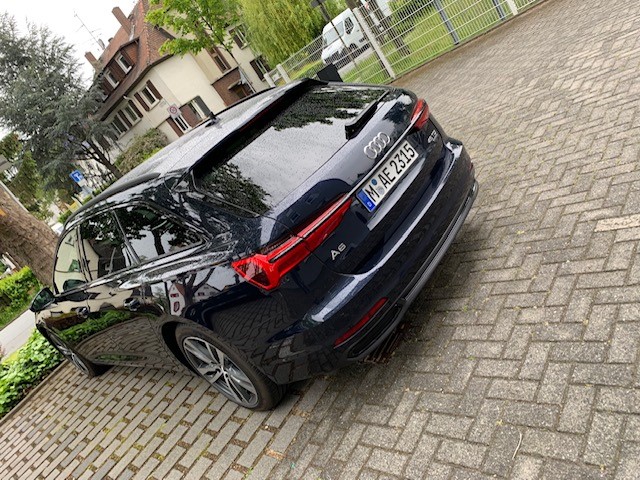 Audi A6 (2).jpg