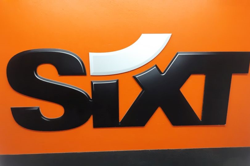 Sixt Logo.jpg