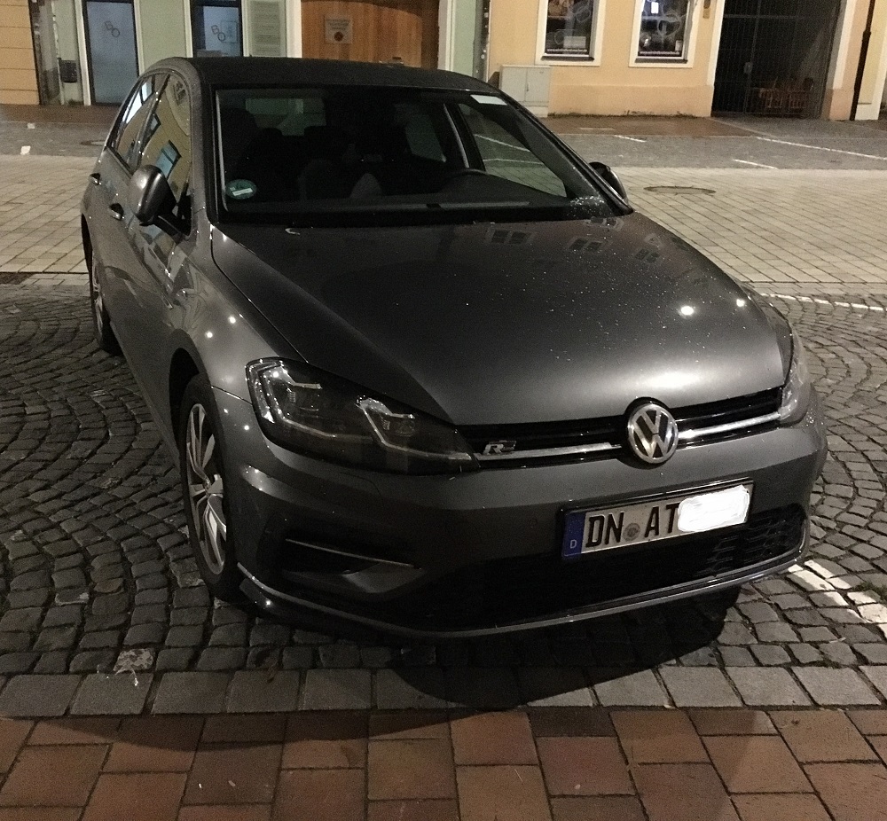VW Golf R-Line Hertz.jpg