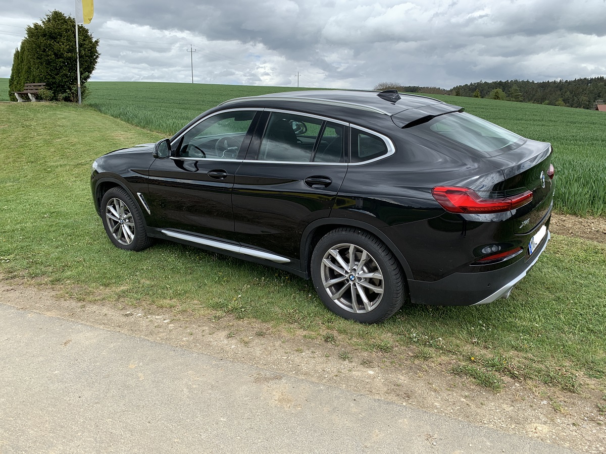 BMW X4 2.jpg
