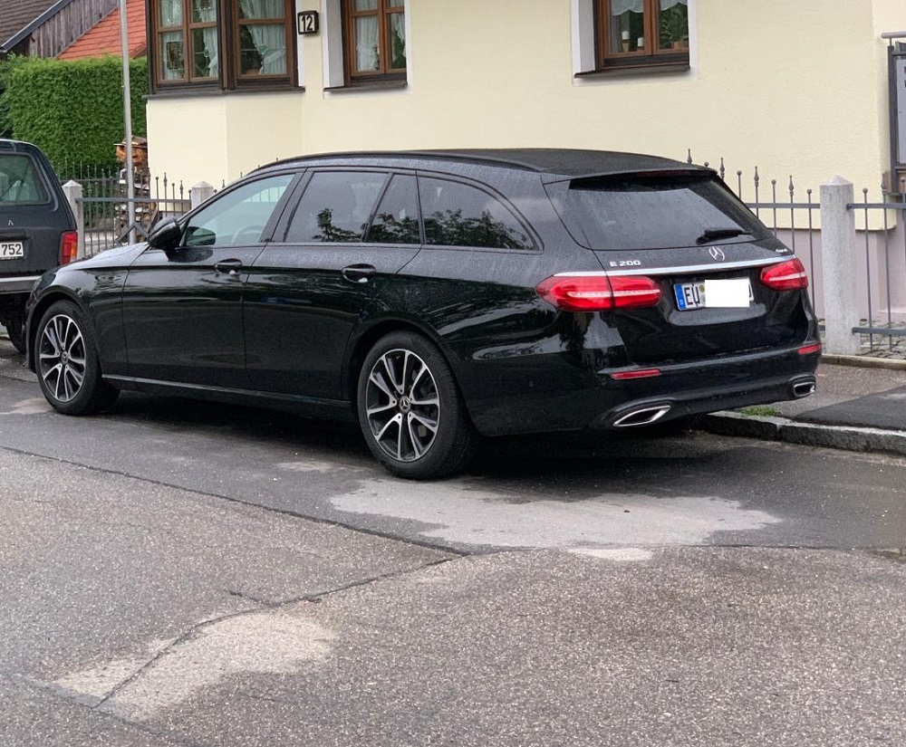 MB E Klasse Avis.jpg