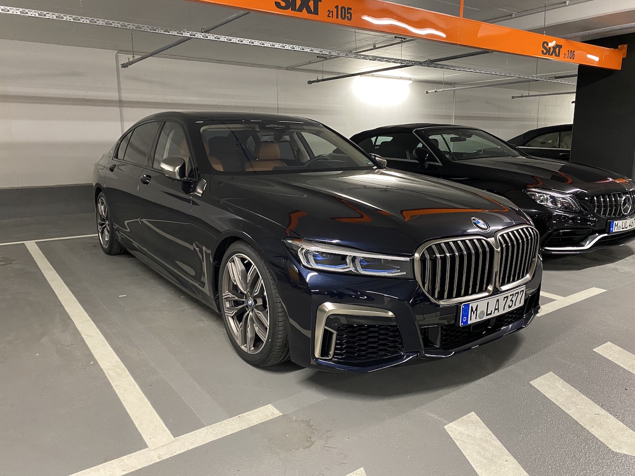 SIXT_BMW 760Li.JPG