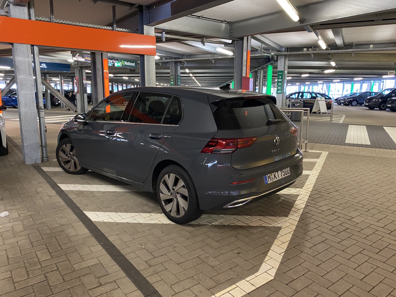 SIXT HAJ_VW Golf 8.JPG