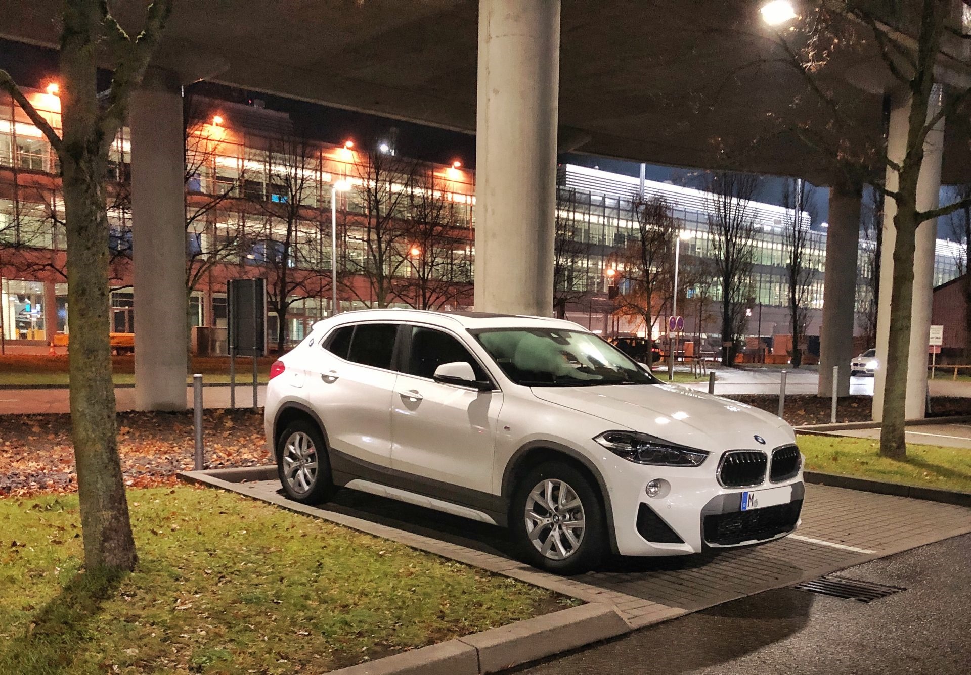 BMW X2_01.jpg