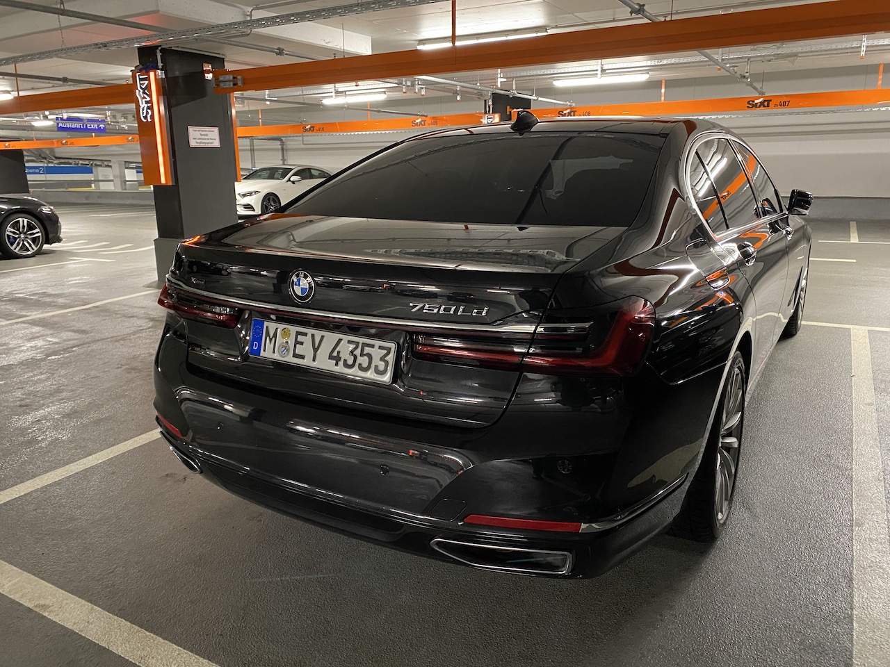 BMW 750Ld_01.JPG