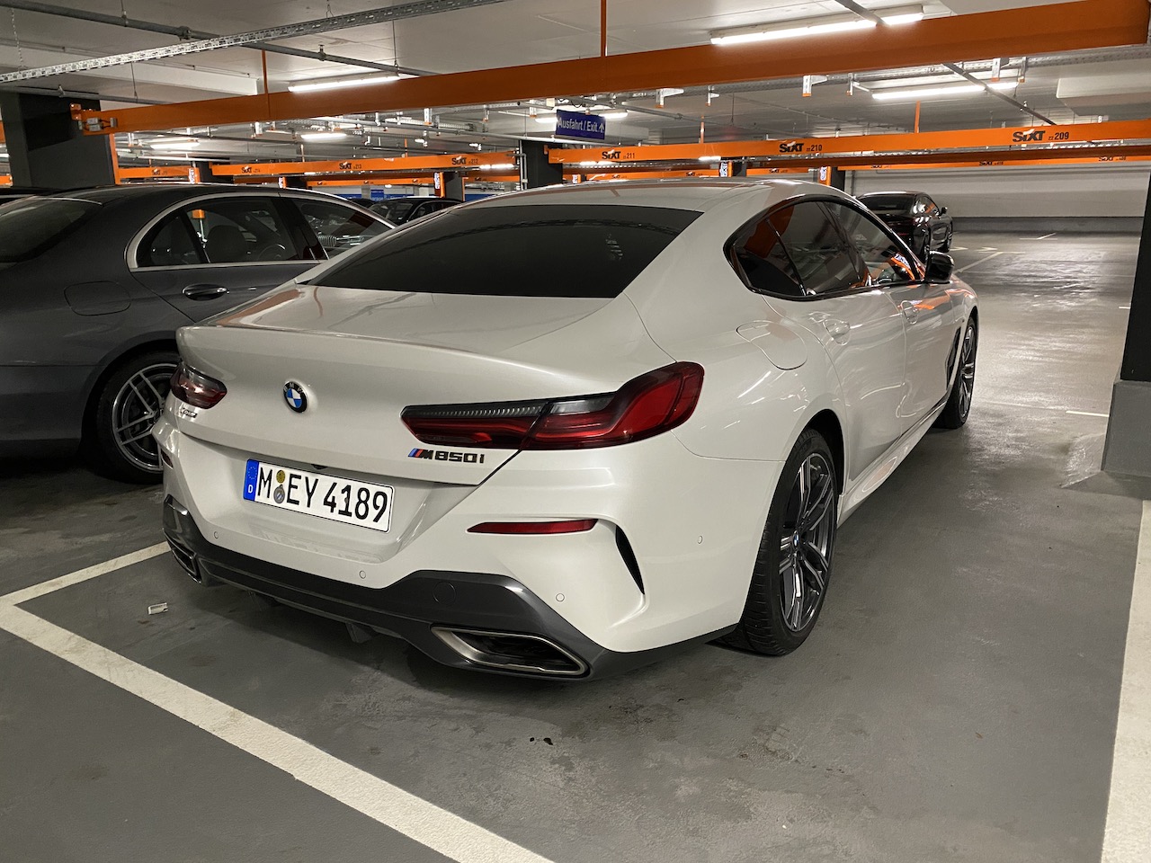 BMW M850i GC_02.JPG