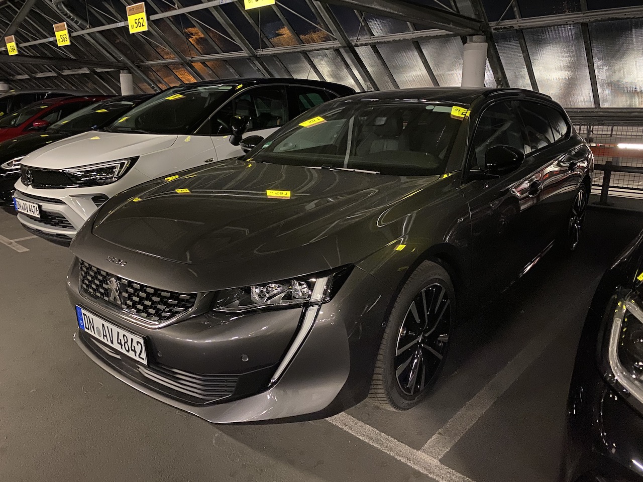 Hertz_Peugeot 508 sw.JPG