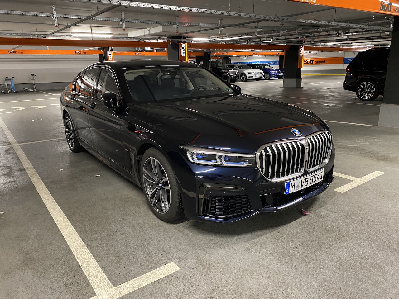 SIXT_BMW 750i.JPG