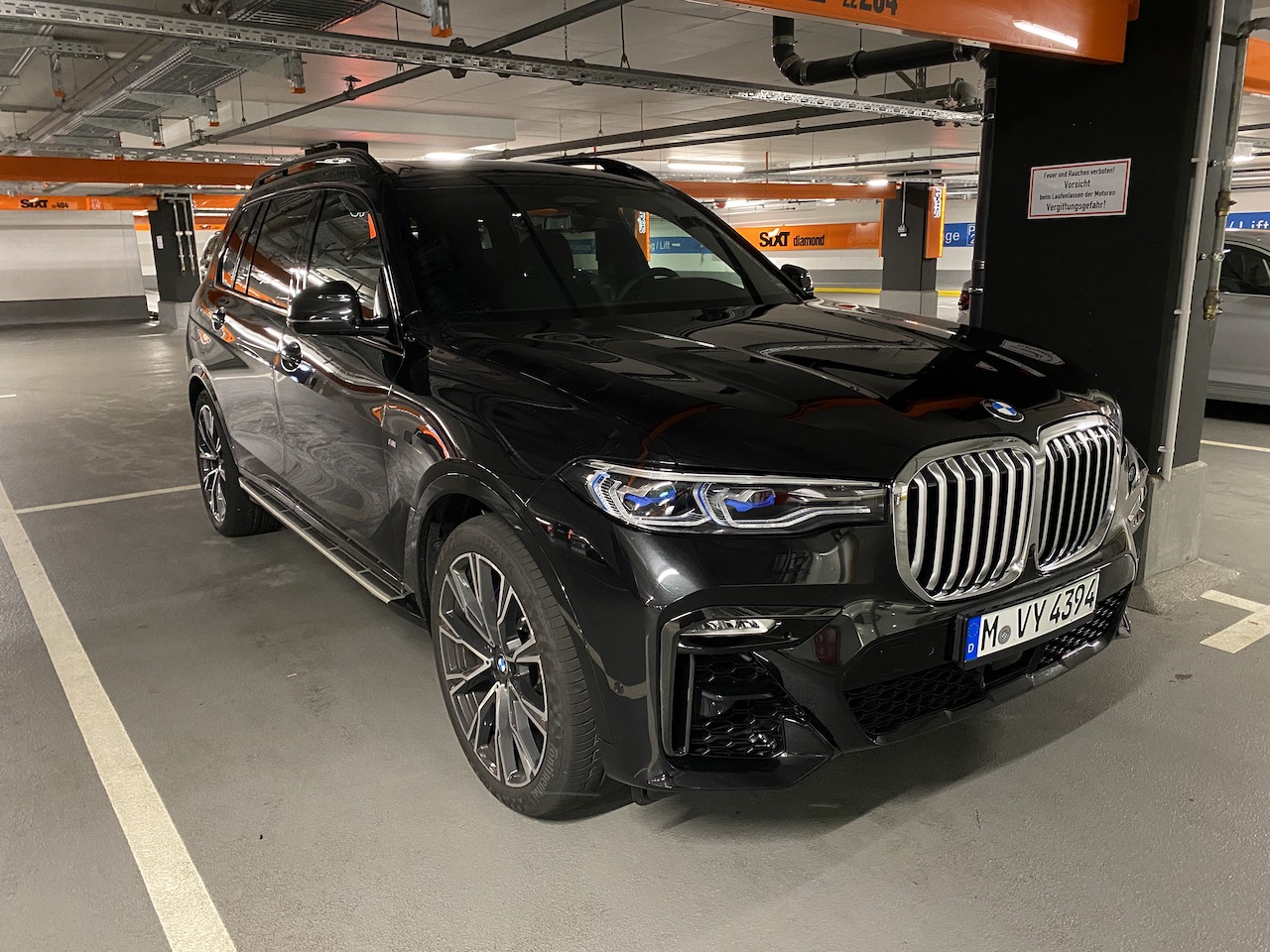 SIXT_BMW X7 x40d.JPG