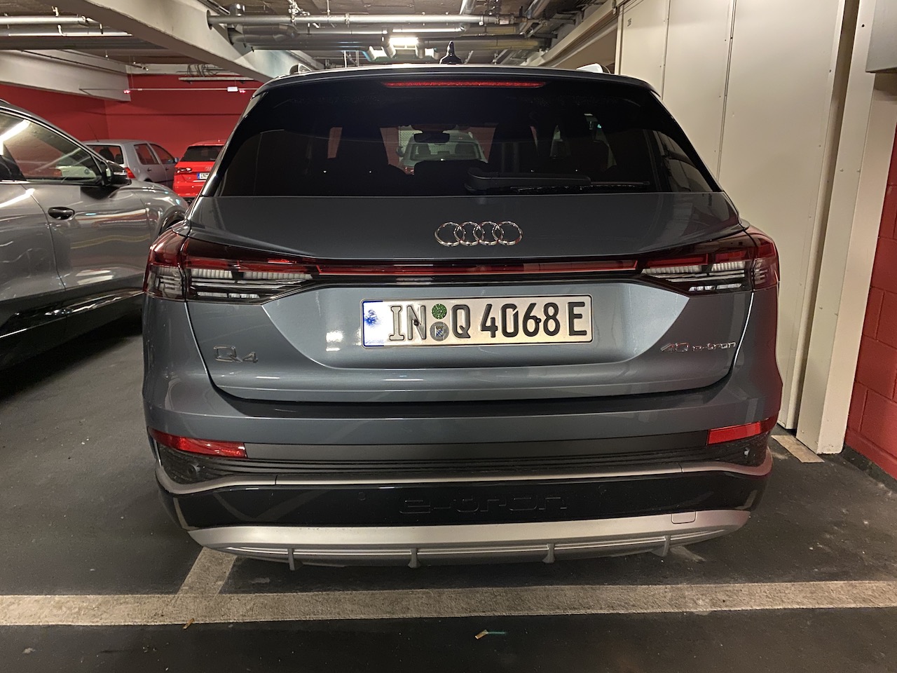 Audi Q4 40 eTron_blau_02.JPG