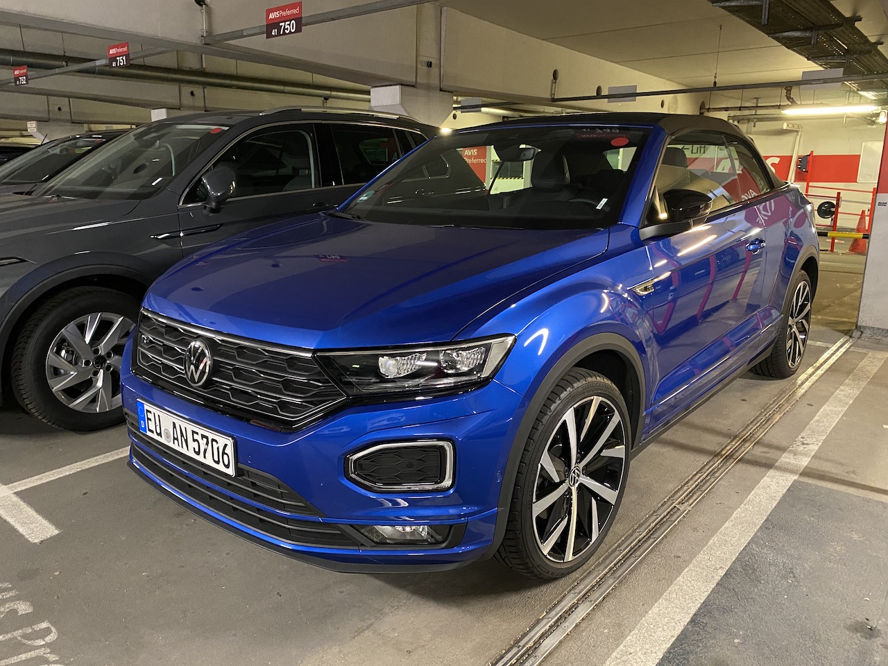 AVIS_VW TRoc Cabrio R Line.JPG