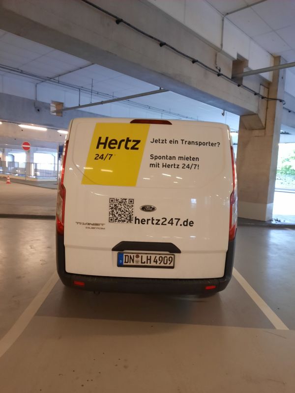 Hertz bei Ikea.jpg