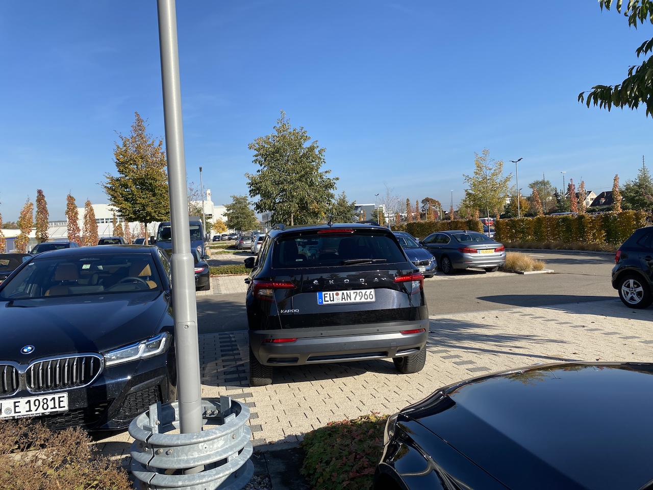 Skoda KAROQ_AV.JPG