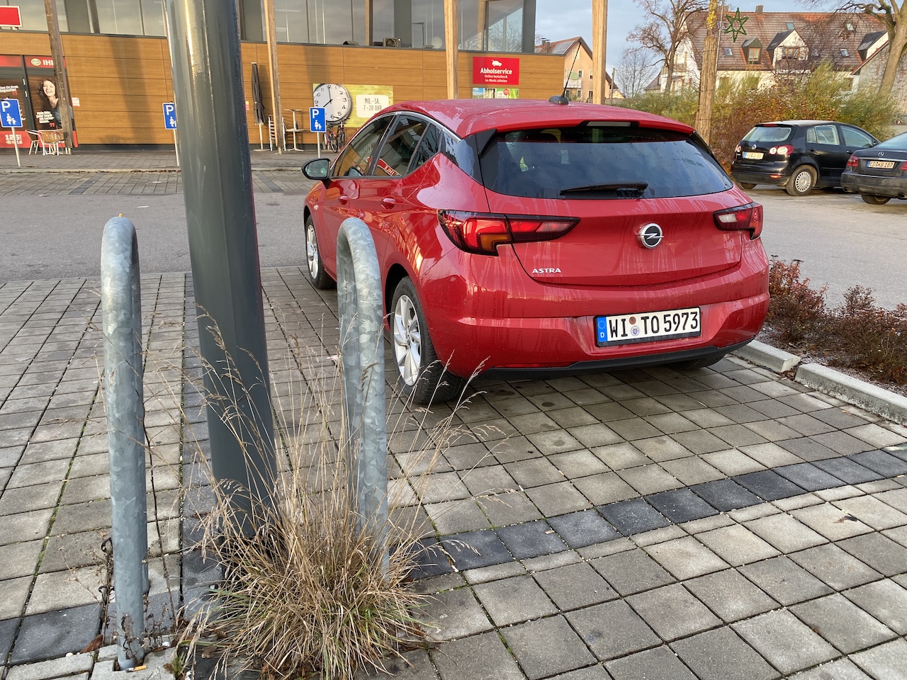 Opel Astra Enterprise.JPG